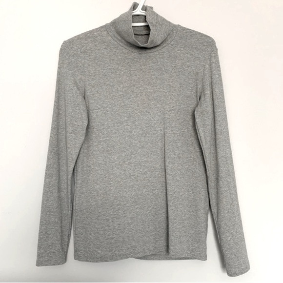 Fall Winter Minimalist Casual Long Sleeve Turtle Neck Top in Heather Grey (S) - Picture 2 of 3